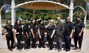 Photo of Pinnacle Institute faculty and staff